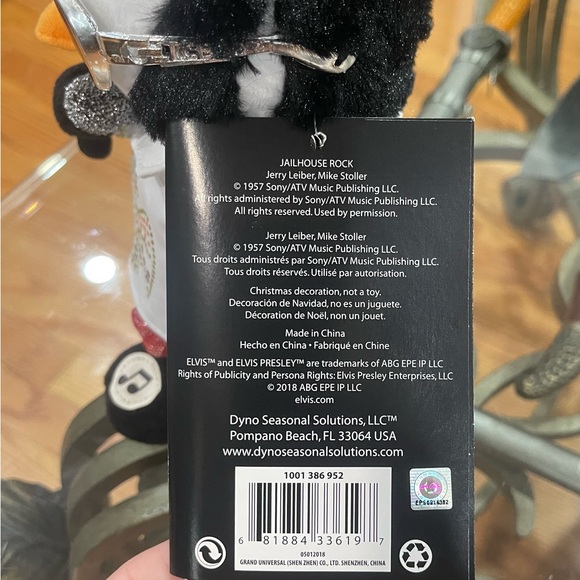 Elvis Musical Home Decor Singing 🎵 Jailhouse Rock🎵. NWT - Picture 4 of 7